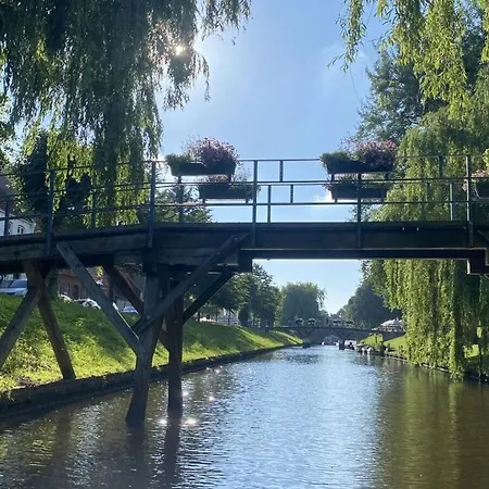 Simmerdeis An Der Gracht