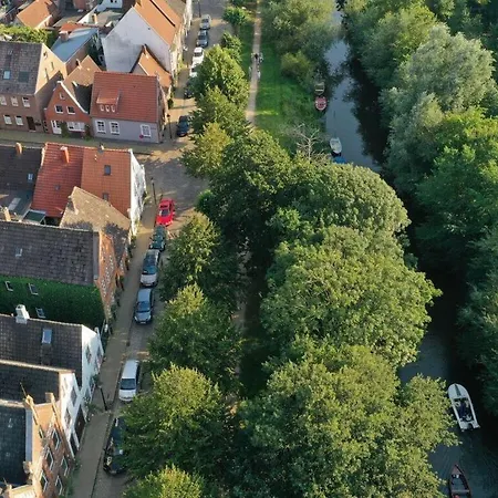 Simmerdeis An Der Gracht *